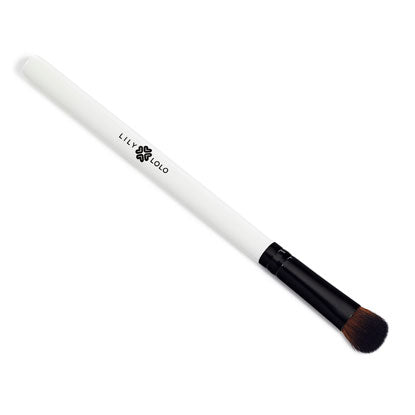 Lily Lolo Concealerkwast voor precieze concealerapplicatie