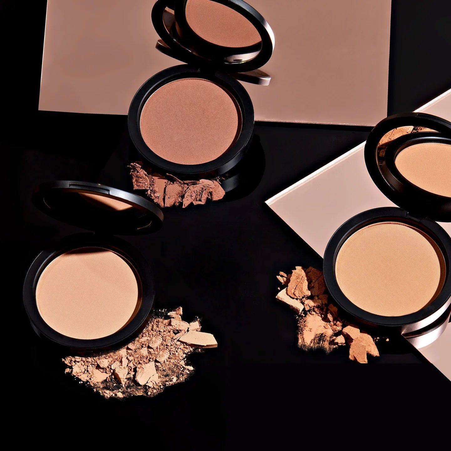 Youngblood Defining Bronzer Soleil textuur